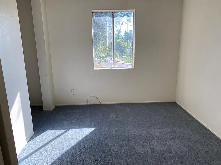 1341 Washington St — Photo 5