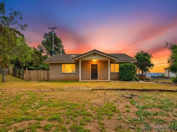 487 Mountain View Rd, El Cajon, CA 92021