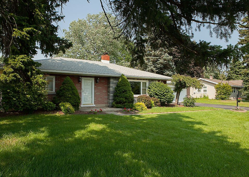 1st image of 8380 Wehrle Dr