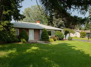 8380 Wehrle Dr, Williamsville, NY 14221