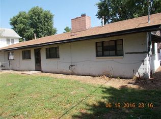 1703 E 12th Ave, Winfield, KS 67156