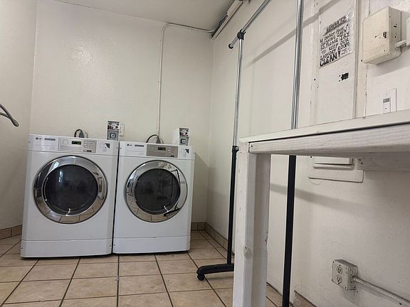 4th image of 1816 N Gramercy Pl APT 104