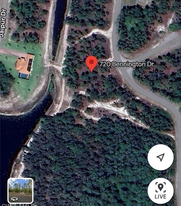 2nd image of 720 Bennington Dr