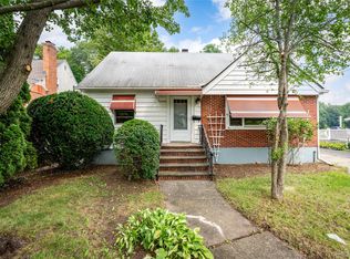 962 Pemart Ave, Peekskill, NY 10566