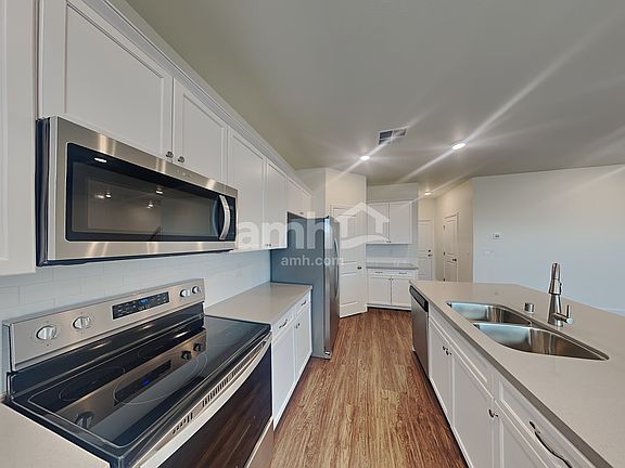 3rd image of 6134 Theodore St