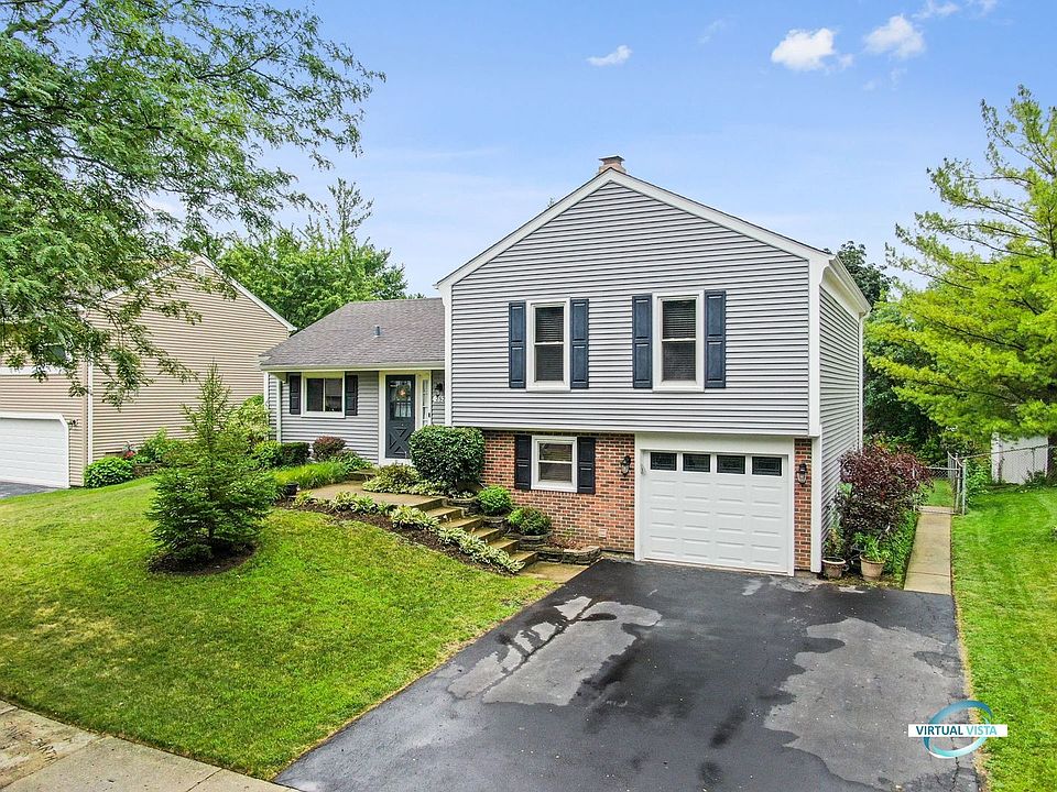 1st image of 252 Lincoln Dr
