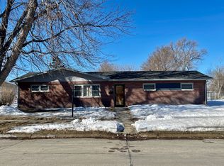 515 N Government St, Valentine, NE 69201