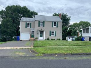 44 Cheney Ln, Newington, CT 06111