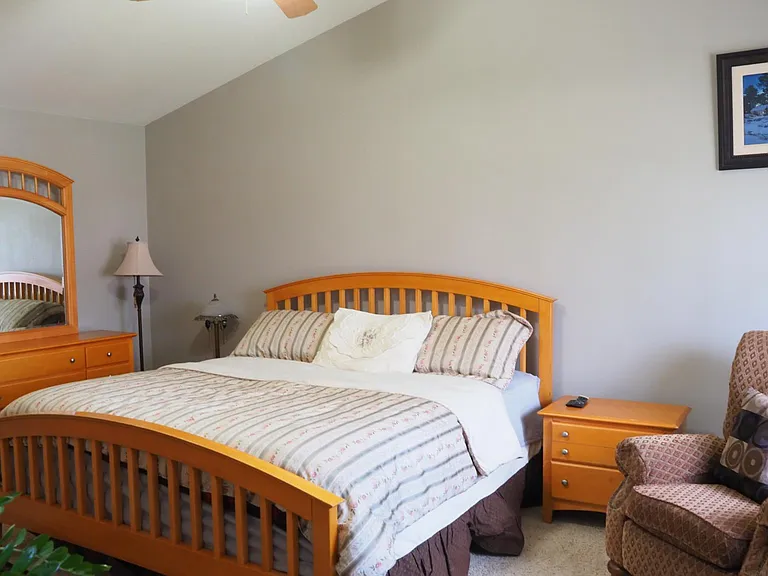 170 Grand Ave — Photo 10