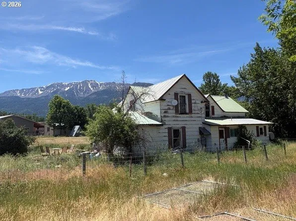 802 Mullen Ln, Joseph, OR 97846