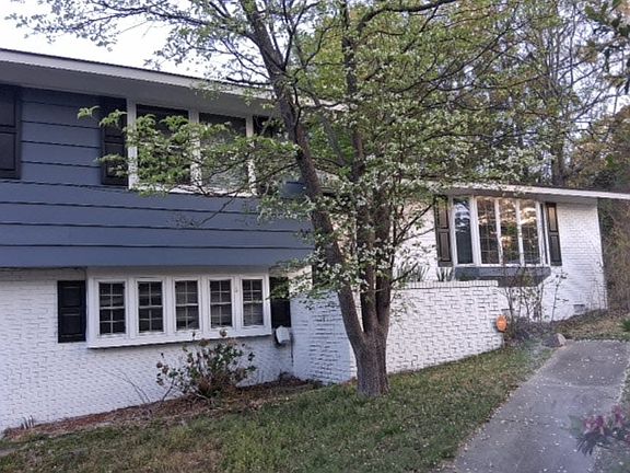 2nd image of 3509 Potomac Dr