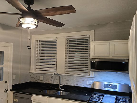 2nd image of 7529 N Claremont Ave #2