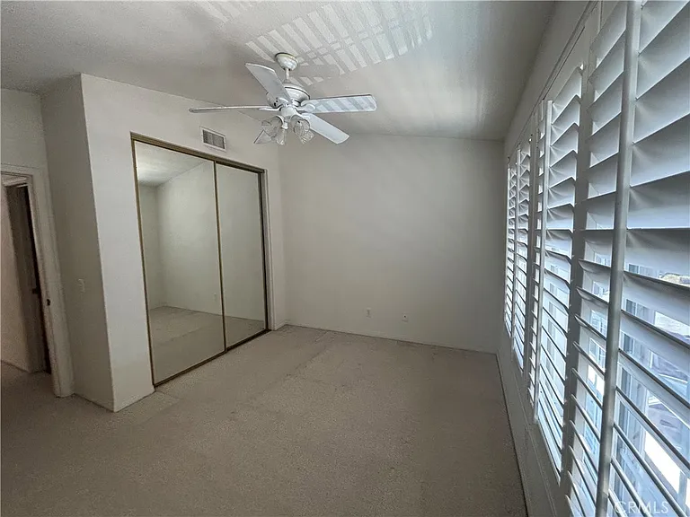 928 Lotus Cir — Photo 37