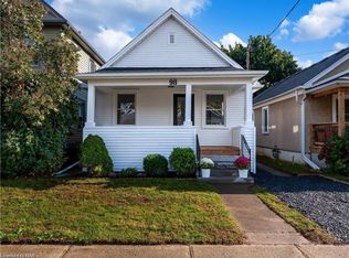 98 Pleasant Ave, Saint Catharines, ON L2R 1Y1
