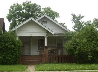 1025 Massena Ave, Waukegan, IL 60085