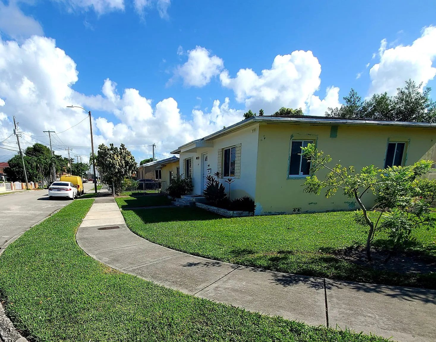 155 SW 33rd Ave — Photo 3