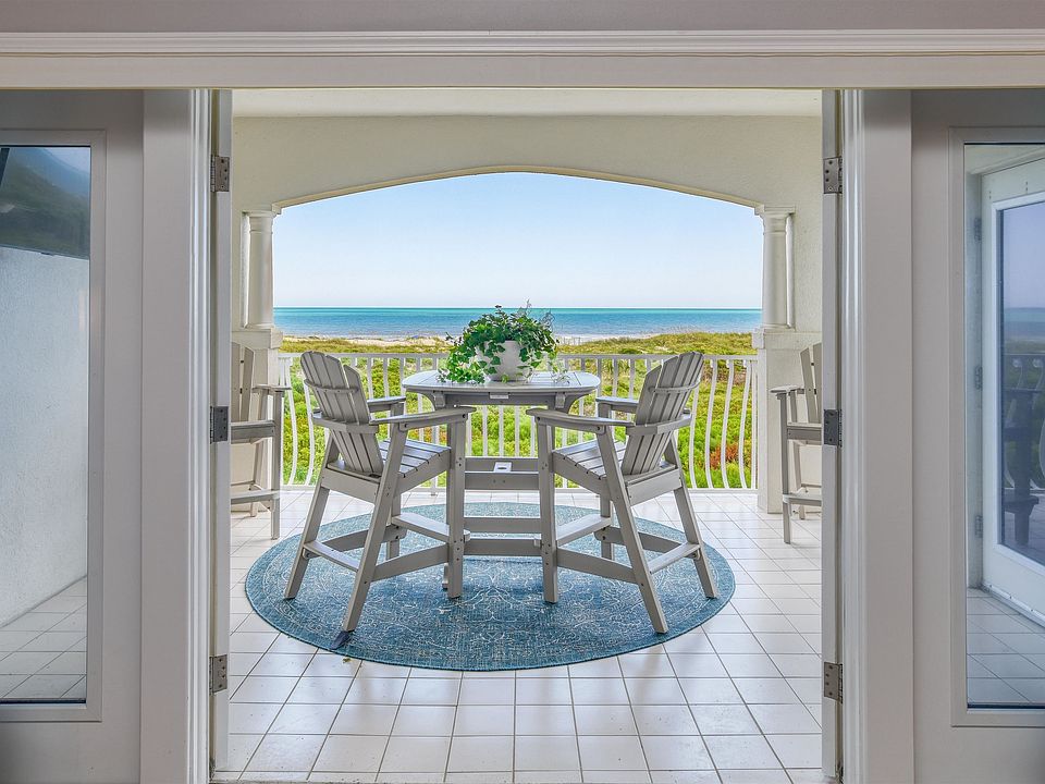Beachfront Living!