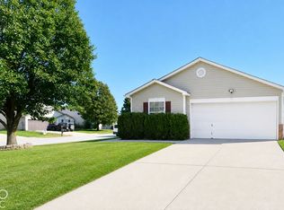 13077 N Becks Grove Dr, Camby, IN 46113