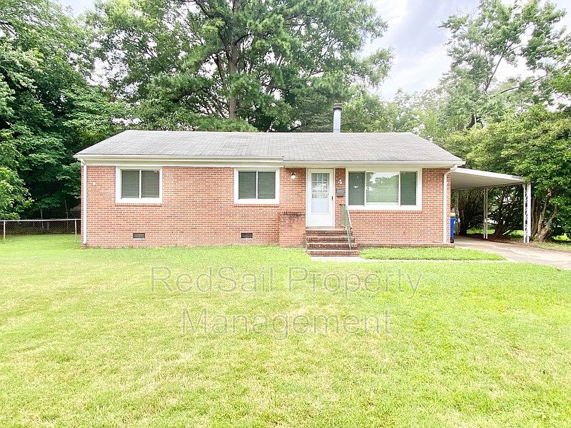 1st image of 4 Lakeview Dr