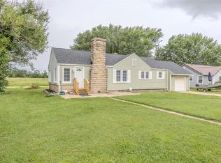 111 Crescent Dr, Lebanon, MO 65536