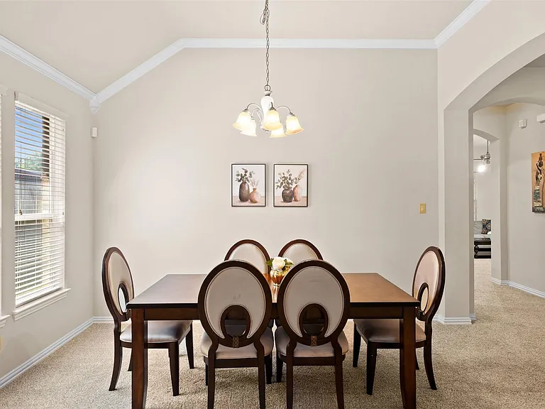 1819 Olympia Dr — Photo 7