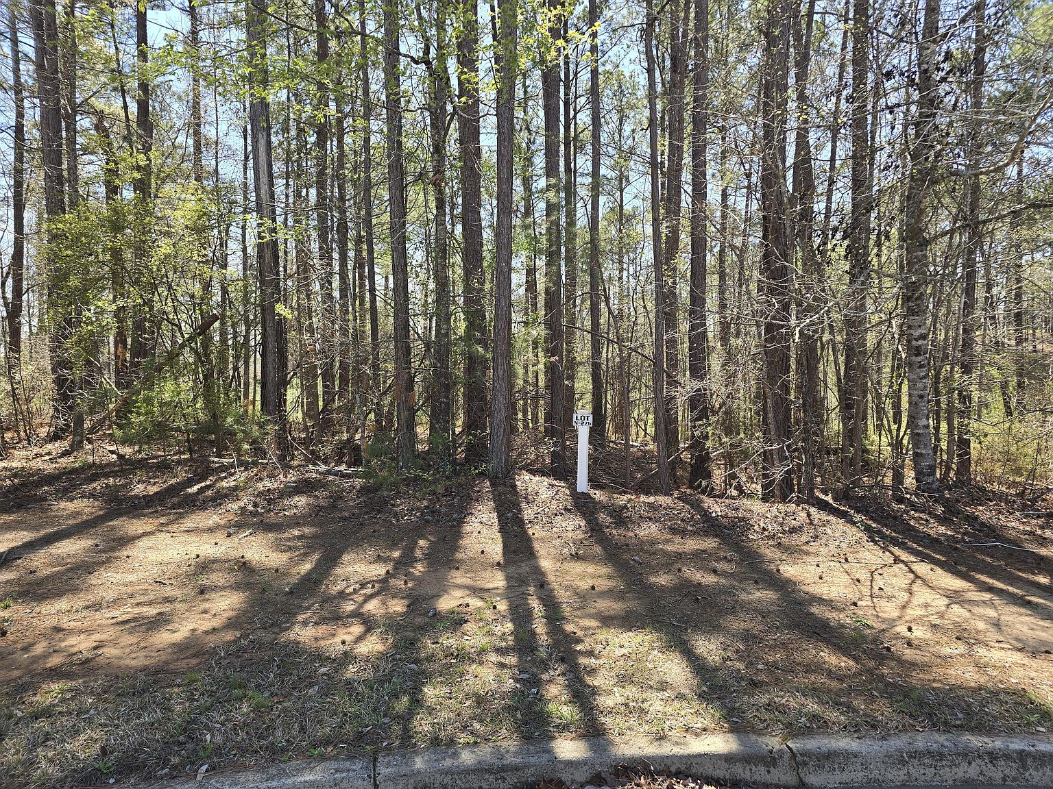 N 27b Saluda Ct