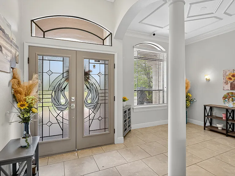 207 Kindred Blvd — Photo 15