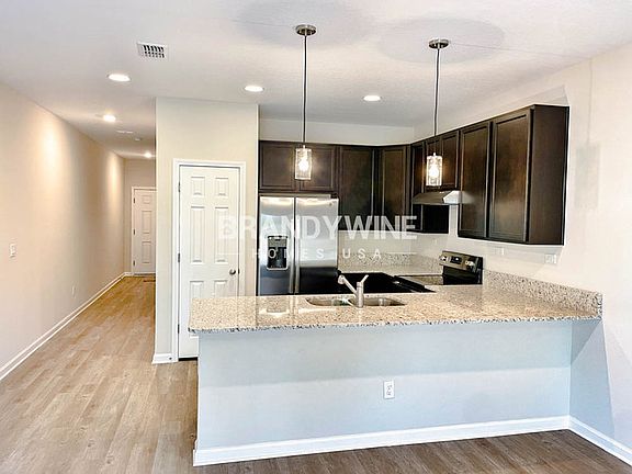 3rd image of 8790 Corporate Square Ct