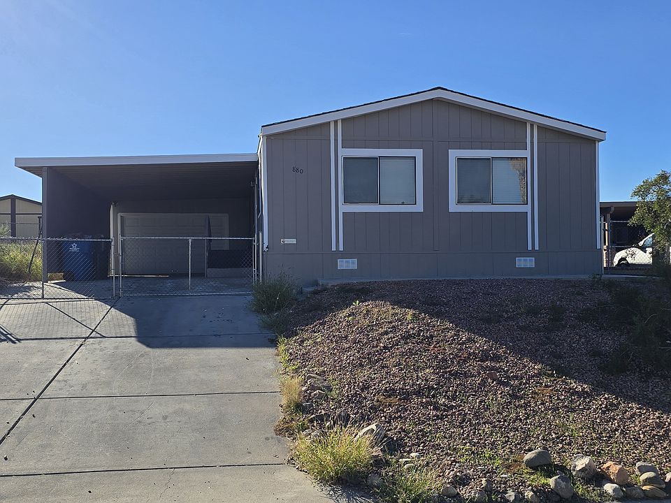 1st image of 880 Roadrunner Dr