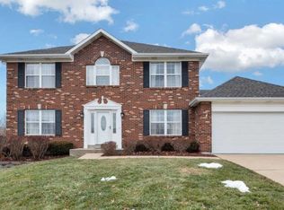 9 Democracy Cir, O Fallon, MO 63368