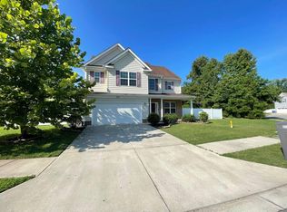 212 Creston Ct, Chesapeake, VA 23323