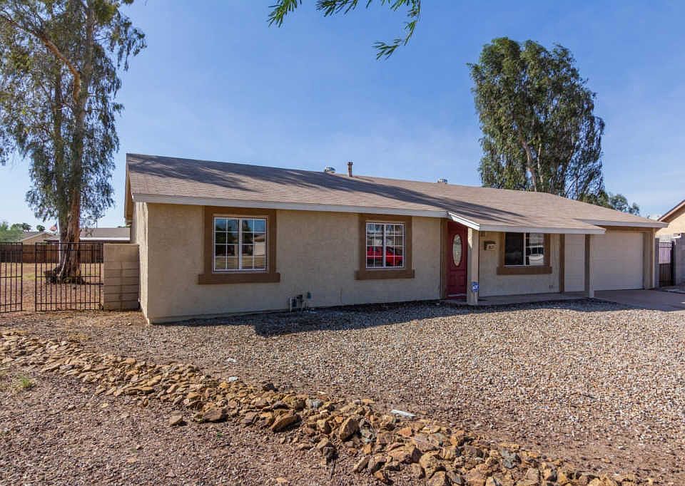 1st image of 3825 E Sheena Dr