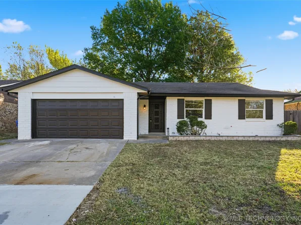1673 S Pine Ave, Broken Arrow, OK 74012