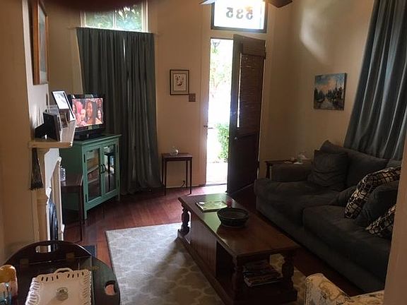 4th image of 533 Joseph St