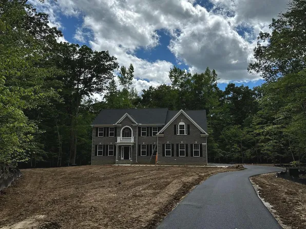 12131 Calverts Run Ct, La Plata, MD 20646
