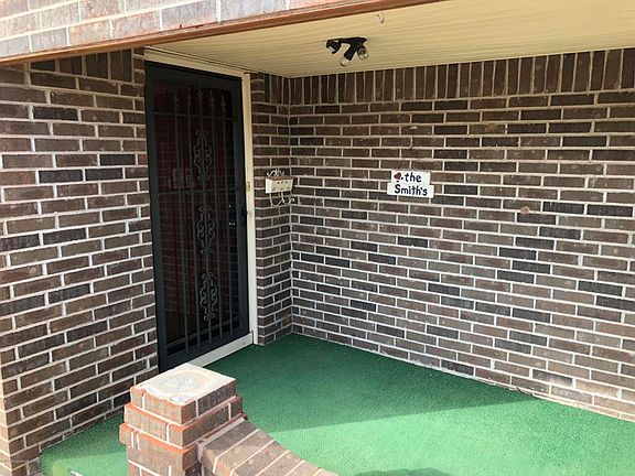 4th image of 1007 Avenue G NE
