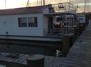980 Awald Rd SLIP 16, Annapolis, MD 21403