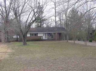 110 Ridgecrest Dr, Batesville, AR 72501