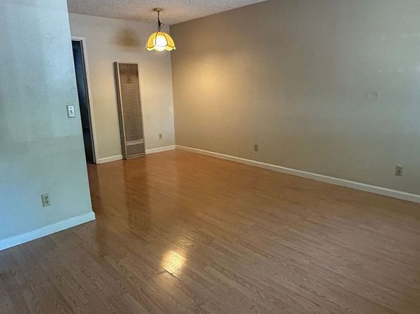1131 W 3rd St APT 2
