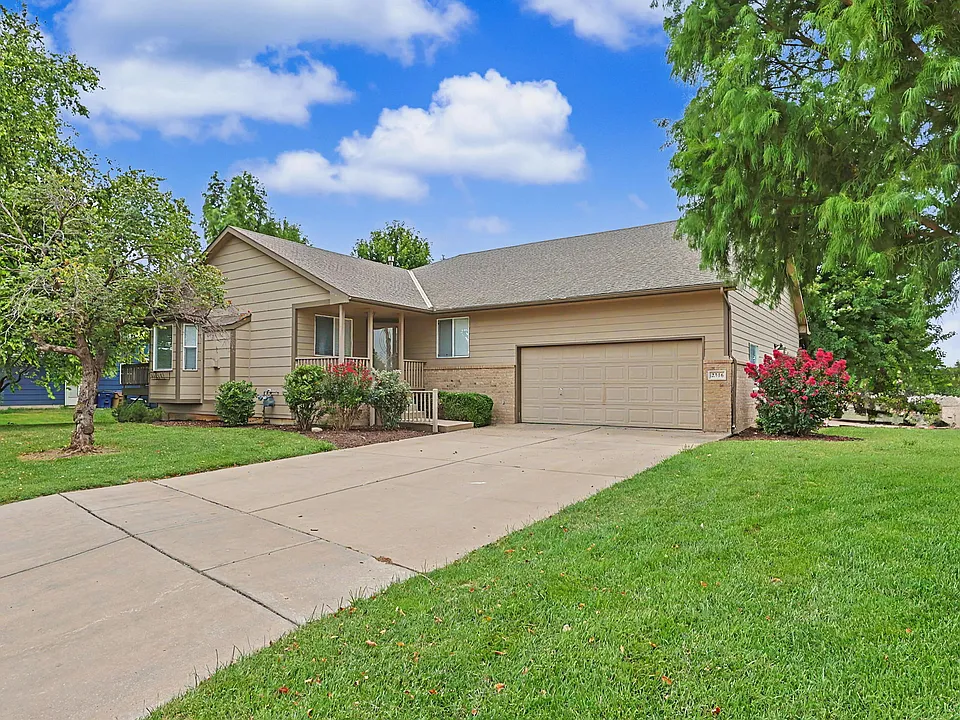 2316 N Shefford Cir