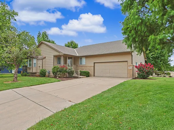 2316 N Shefford Cir, Wichita, KS 67205