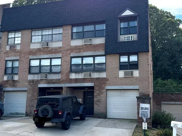 240-22 70 Avenue #9C,9G2, Douglaston, NY 11362