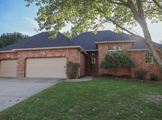 4840 S Prairie View Ave, Battlefield, MO 65619