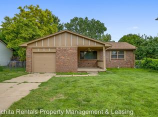 6228 E Danbury St, Wichita, KS 67220