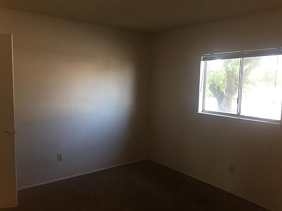 5th image of 500 Central Ave