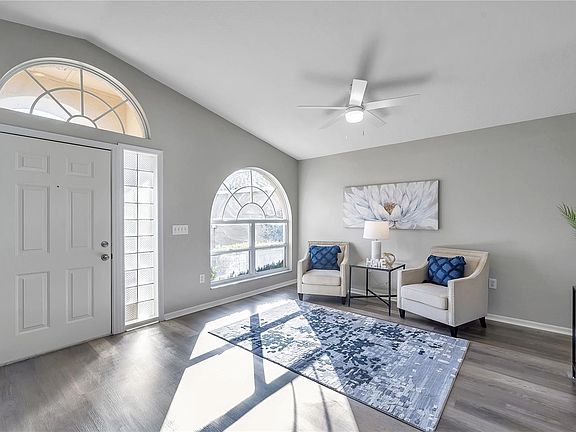 4th image of 22833 Richardson Ln