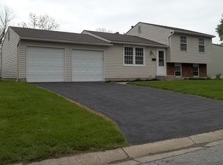130 Lexington Farm Rd, Englewood, OH 45322
