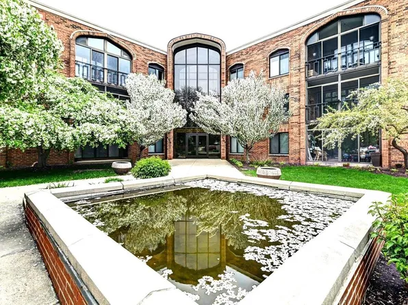 6302 Mineral Point Road #112, Madison, WI 53705