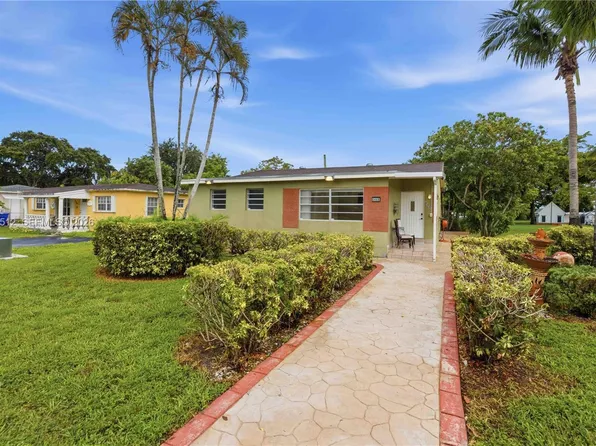 6448 Funston St, Hollywood, FL 33023
