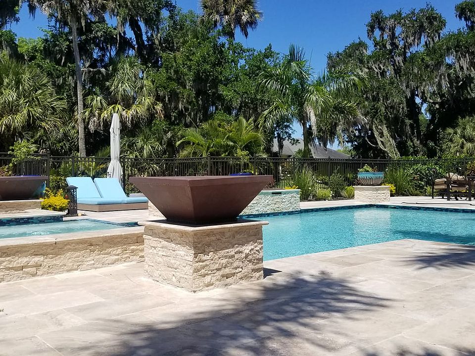 2nd image of 5815 90th Avenue Cir E